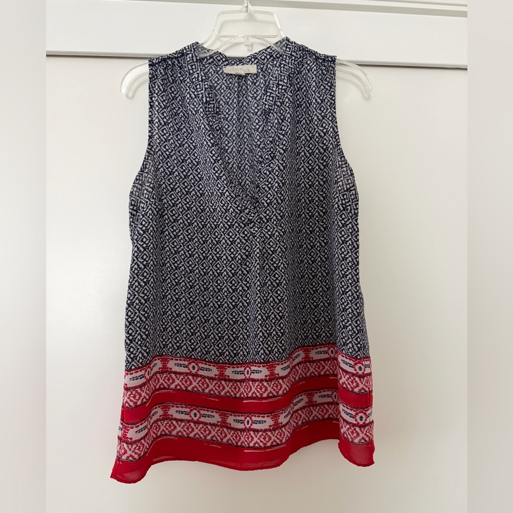 Olive & Oak Sleeveless Patterned Top with Red Accents Size L
